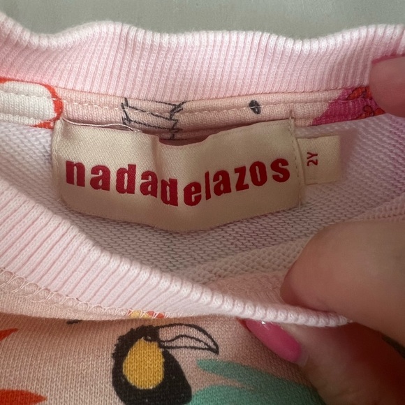 Nadadelazos Girls Rainforest Sweatshirt in Pink in size 2T - Picture 3 of 3